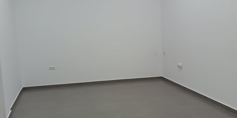 1000104324