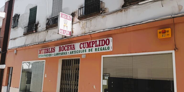 Local calle Sol Muebles Cumplido